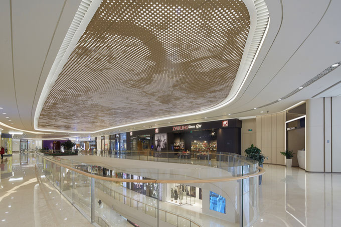 pannelli per soffitti di lusso del metallo dell'oro del rivestimento di 2.5MM PVDF per la costruzione commerciale del centro commerciale